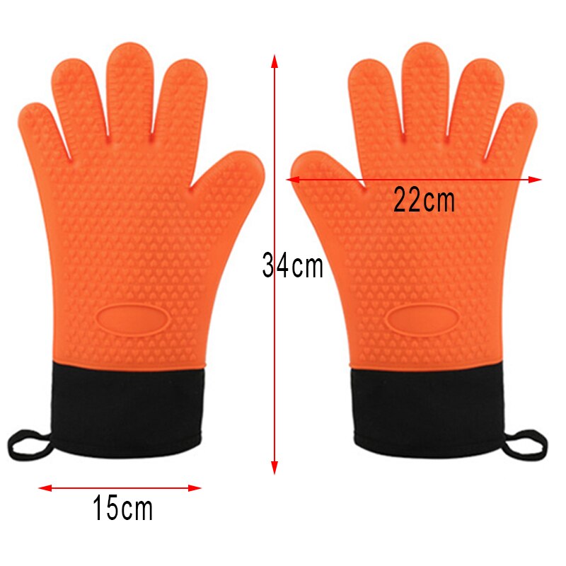 Heat-Resistant Gloves for the Kitchen or Barbecue.