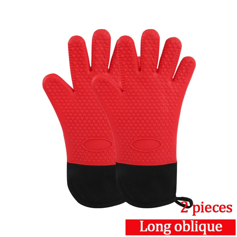 Heat-Resistant Gloves for the Kitchen or Barbecue.